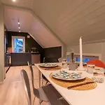 Urban And Stylish Apartment In City Centre